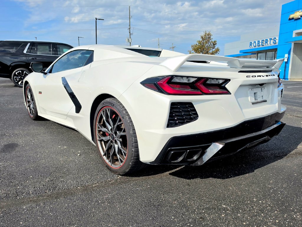 Used 2023 Chevrolet Corvette Stingray Premium Conv w/ Z51 Performance Package RWD image 4
