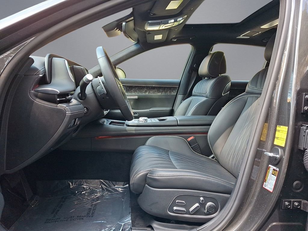Used 2025 Genesis G90 3.5T image 11