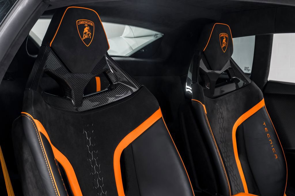 Used 2023 Lamborghini Huracan Tecnica image 35