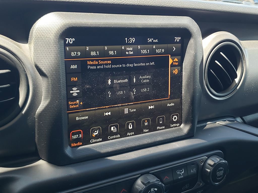 Used 2023 Jeep Gladiator Sport AWD/4WD image 24