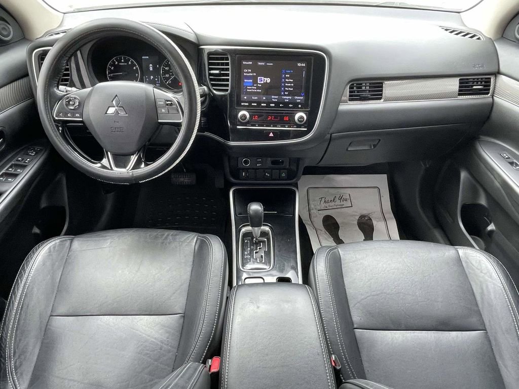 Used 2020 Mitsubishi Outlander SEL image 11
