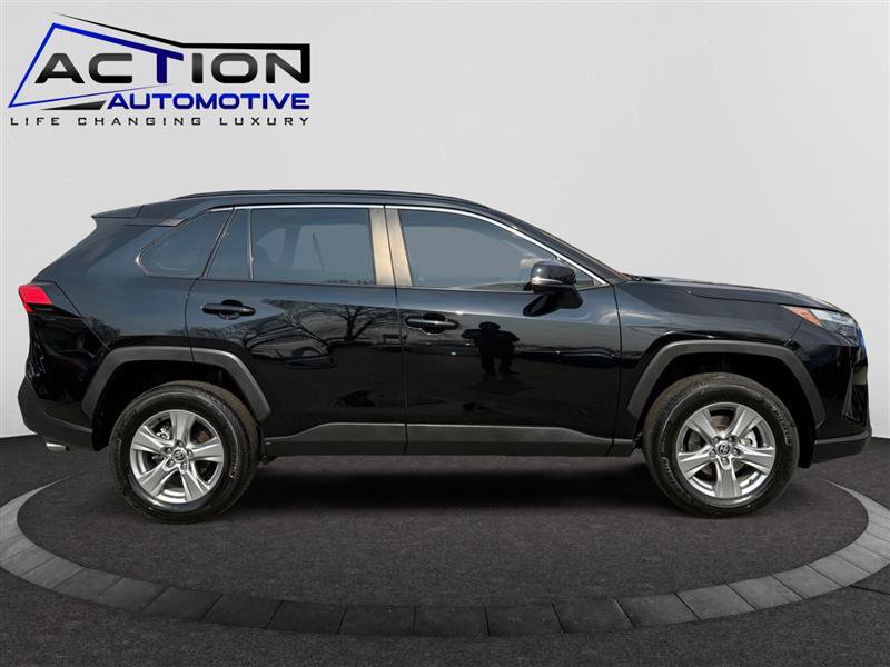 Used 2023 Toyota RAV4 XLE image 9