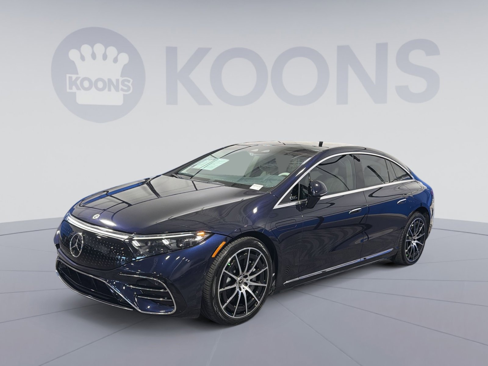 Used 2022 Mercedes-Benz EQS 580 4MATIC Sedan image 1