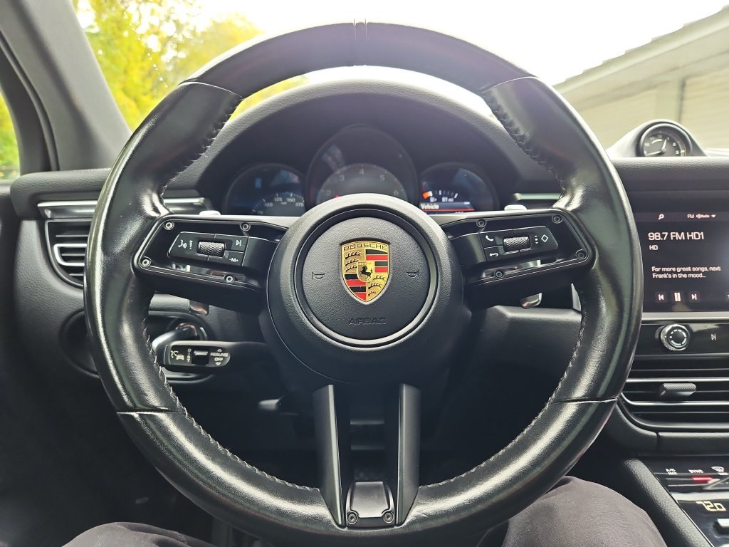 Used 2023 Porsche Macan S AWD/4WD image 34