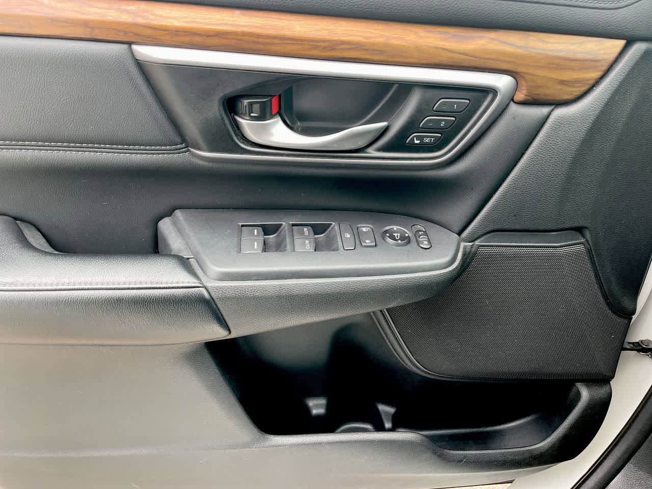 Used 2017 Honda CR-V EX-L image 31