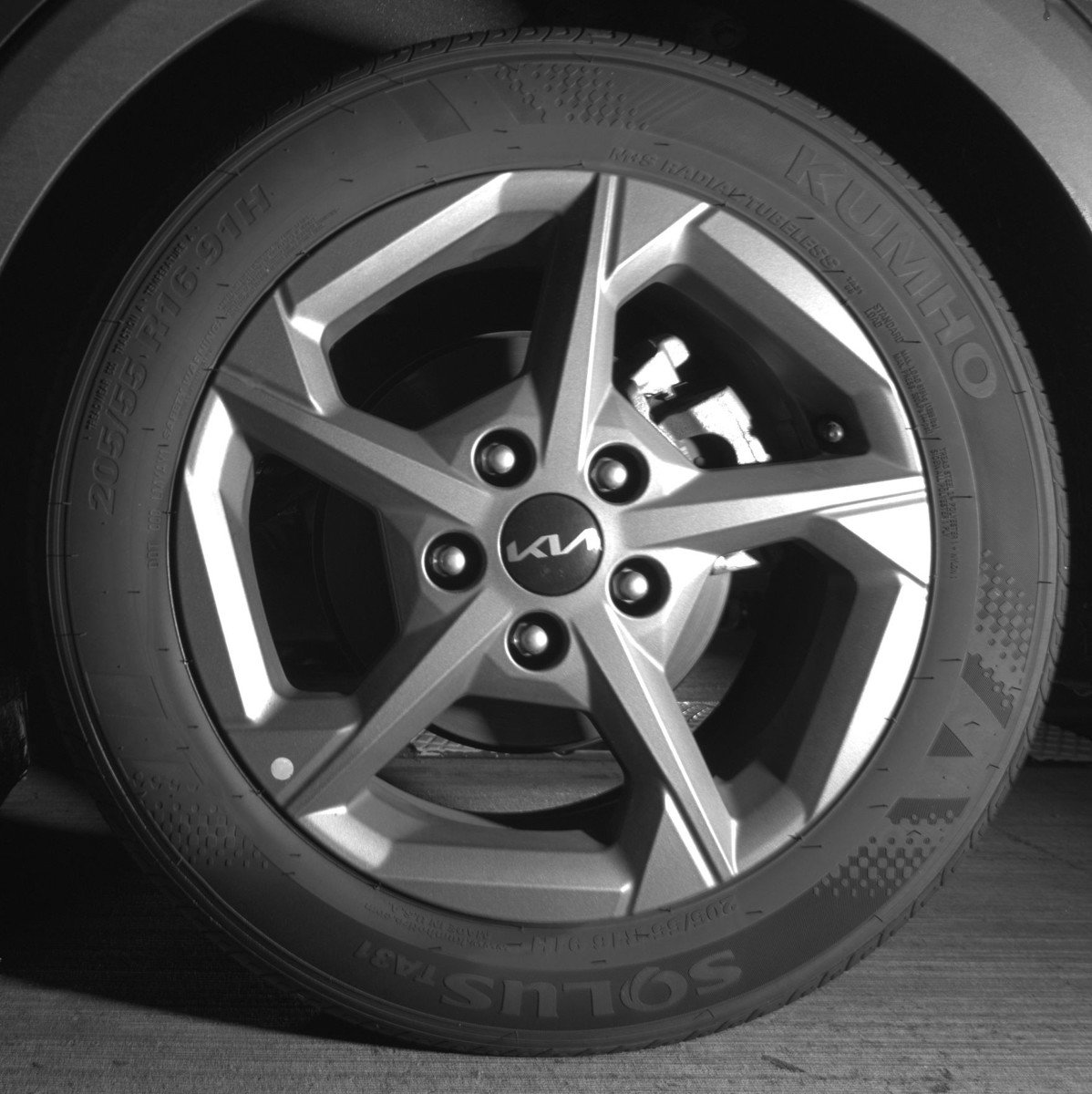 Used 2025 Kia K4 LXS image 14