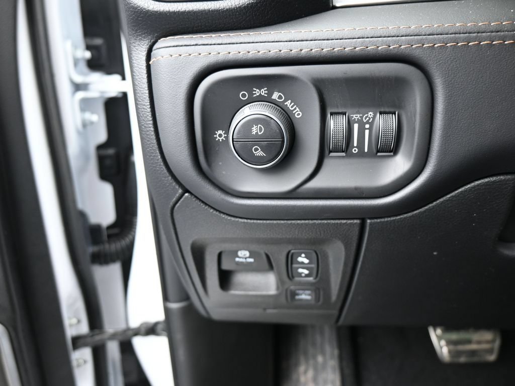 New 2026 RAM 1500 Tungsten AWD/4WD image 28