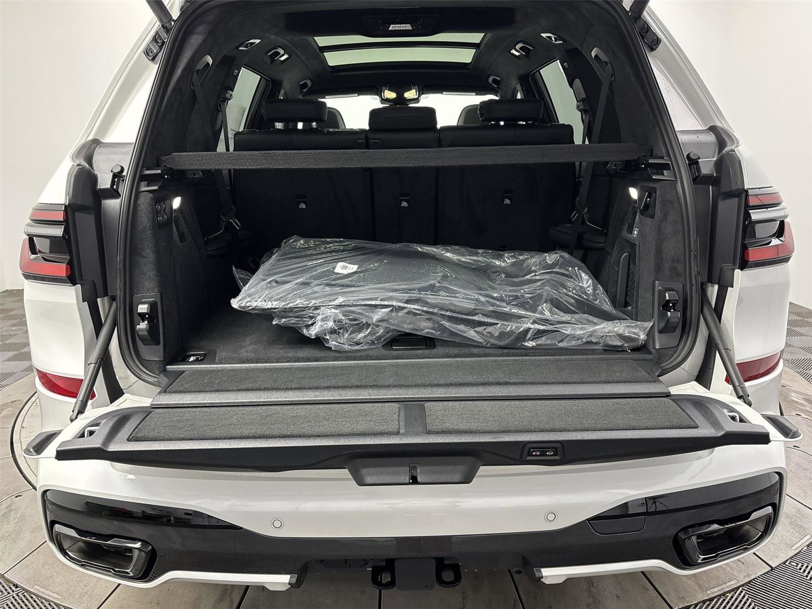 New 2026 BMW X7 xDrive40i w/ M Sport Package image 21