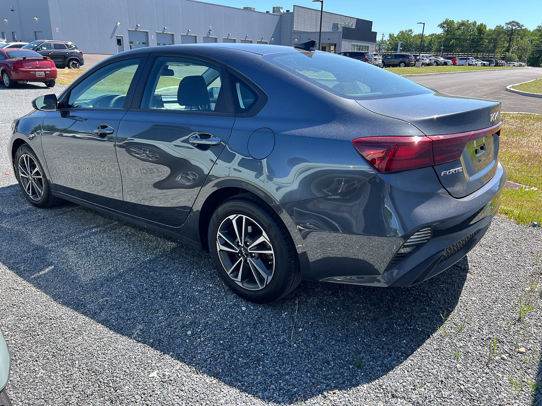 Used 2023 Kia Forte LXS FWD image 2