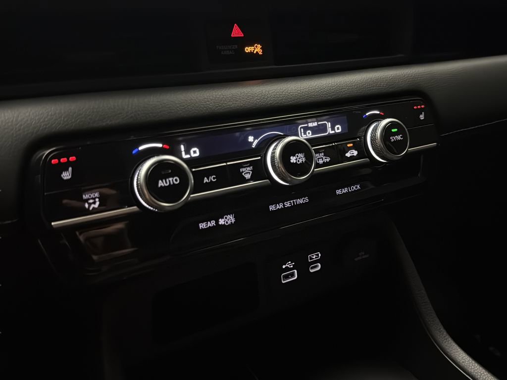 Certified 2023 Honda Pilot Touring image 32