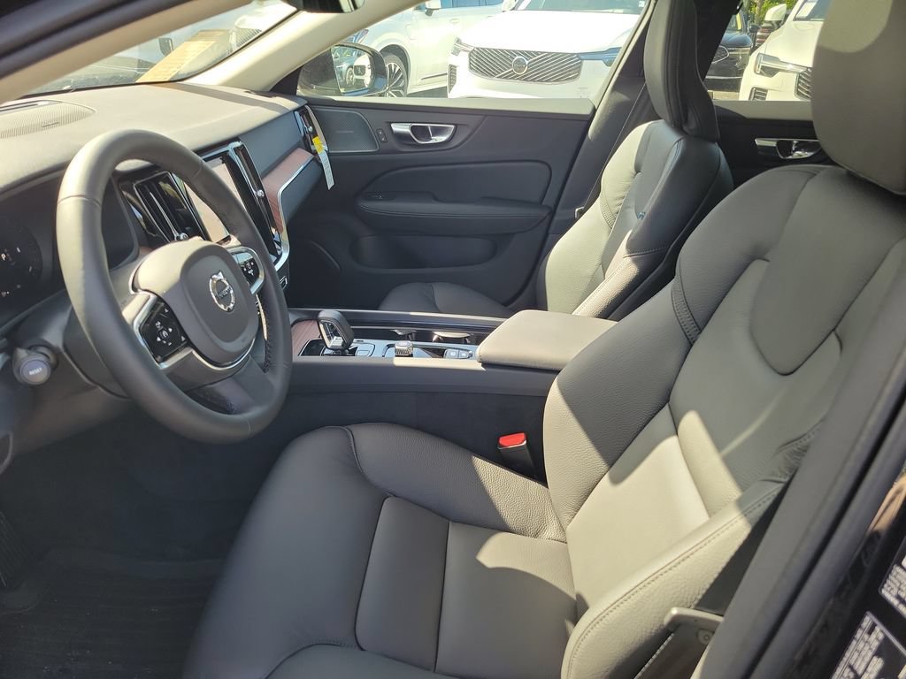 New 2026 Volvo V60 B5 Cross Country Plus w/ Protection Package Premier AWD/4WD image 6