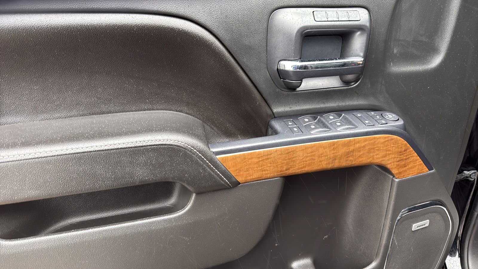 Used 2016 Chevrolet Silverado 1500 LTZ w/ Texas Edition RWD image 11