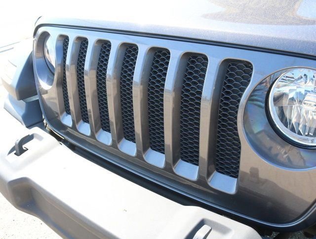 Used 2020 Jeep Wrangler Sport image 11