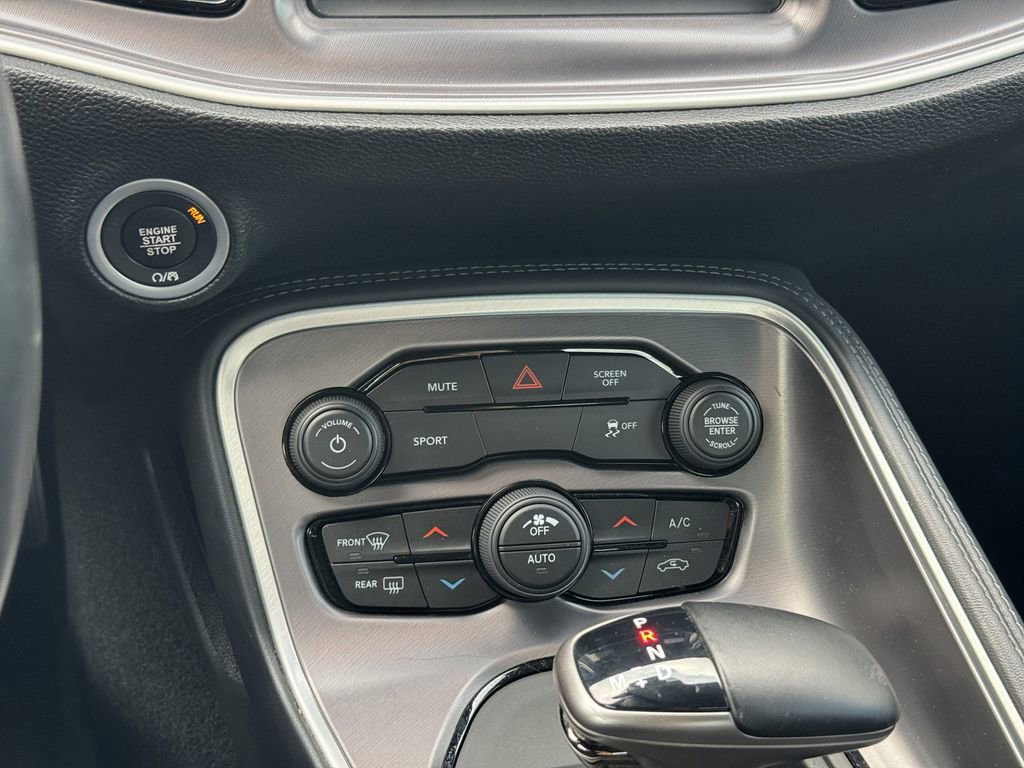 Used 2021 Dodge Challenger SXT RWD image 20