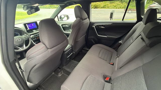 Used 2023 Toyota RAV4 SE w/ Weather & Moonroof Package AWD/4WD image 31
