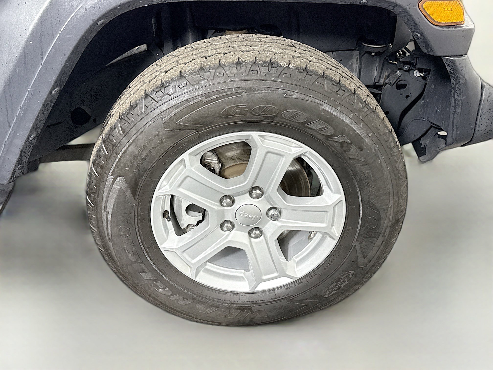 Used 2018 Jeep Wrangler Unlimited Sport S image 32