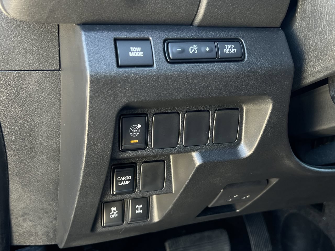 Used 2026 Nissan Frontier PRO-4X AWD/4WD image 16
