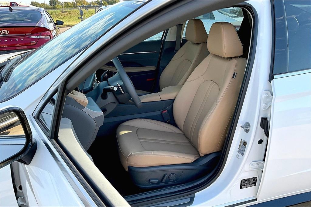 New 2025 Hyundai Sonata Limited image 33
