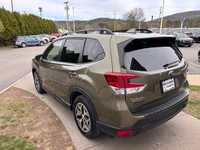 Certified 2023 Subaru Forester Premium AWD/4WD image 6