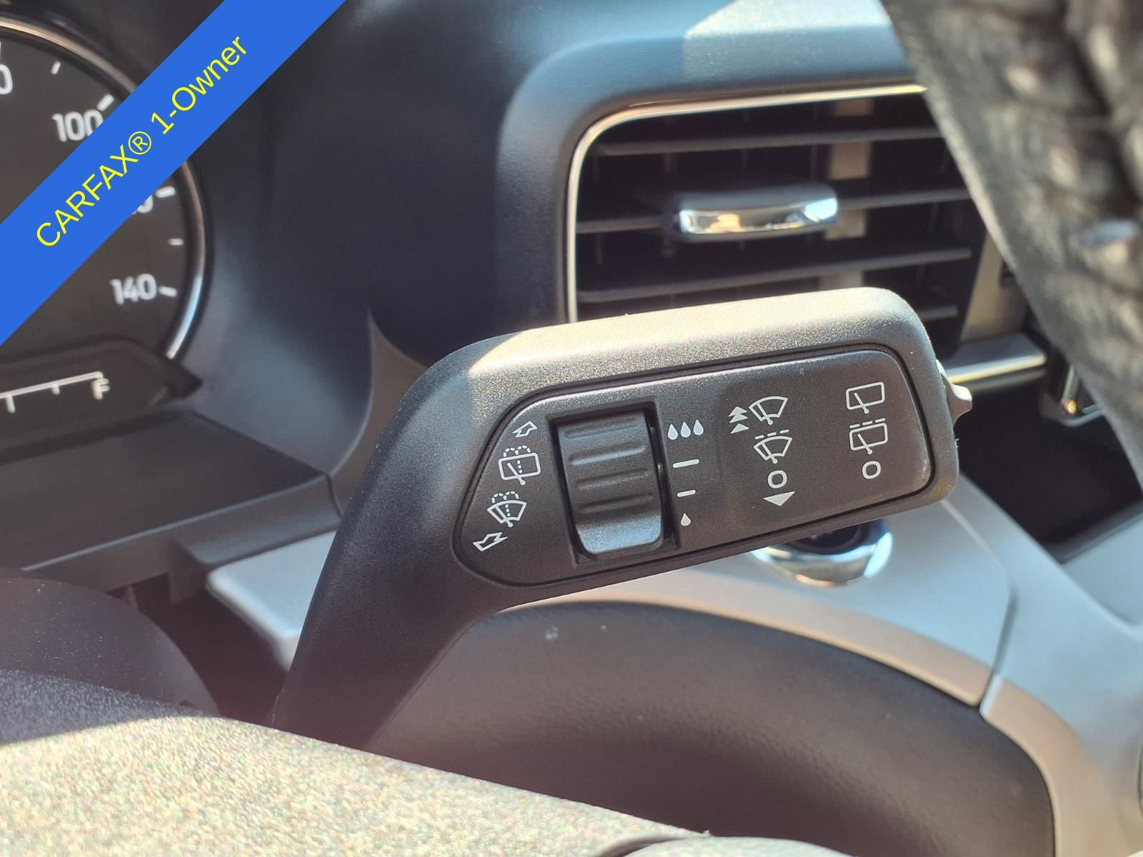 Used 2023 Ford Explorer XLT w/ Equipment Group 202A AWD/4WD image 21
