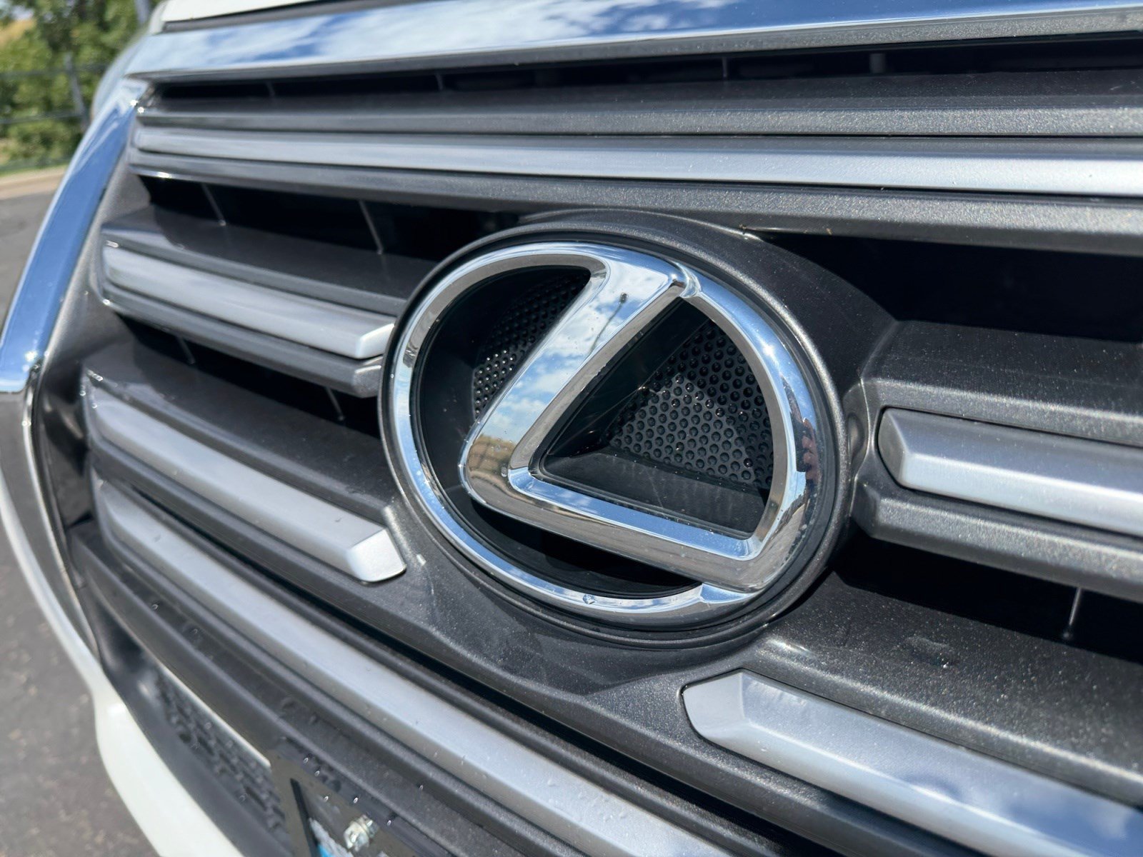 Used 2016 Lexus GX 460 Luxury w/ Preferred Accessory Package AWD/4WD image 22