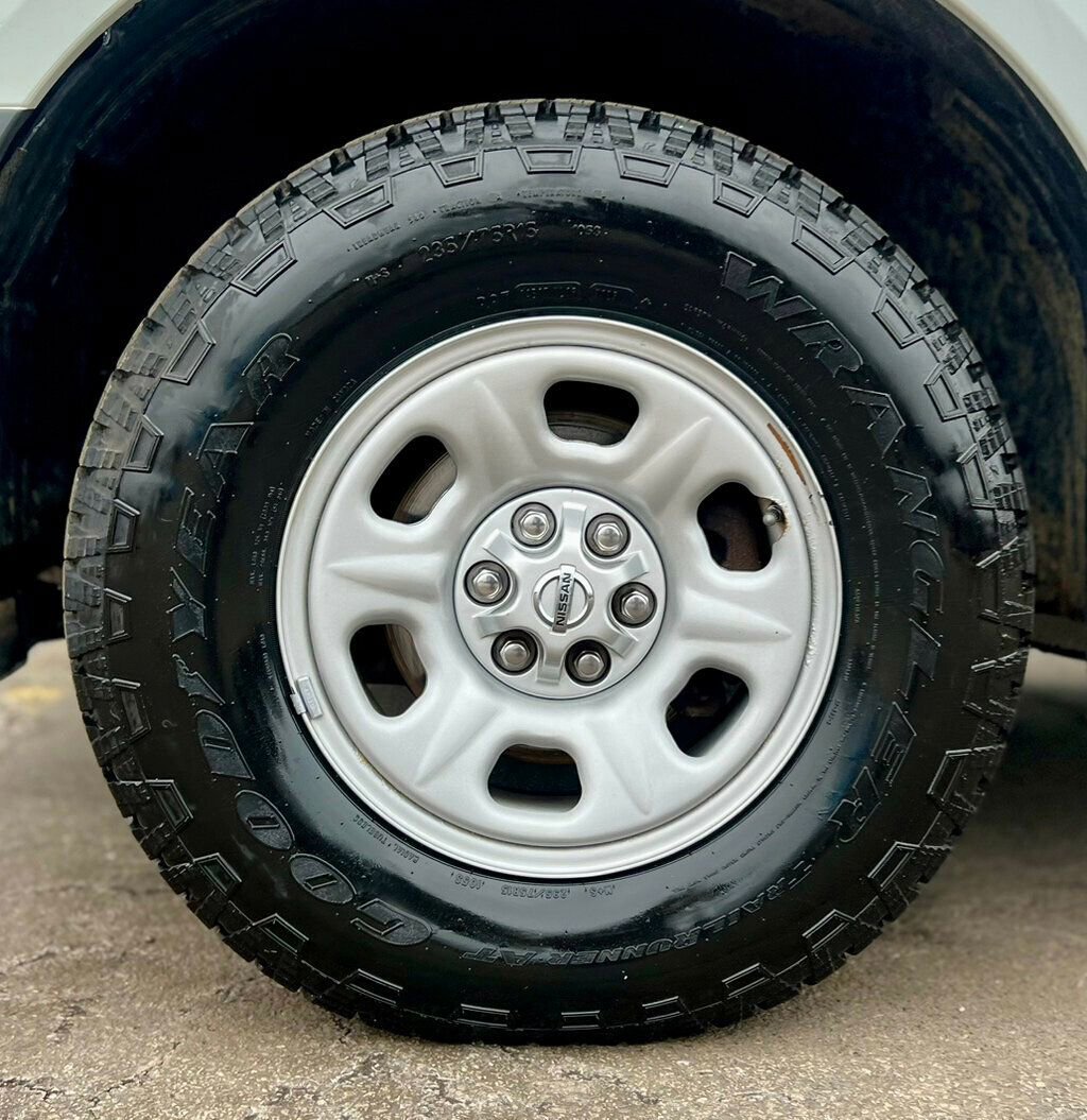 Used 2015 Nissan Frontier S image 24