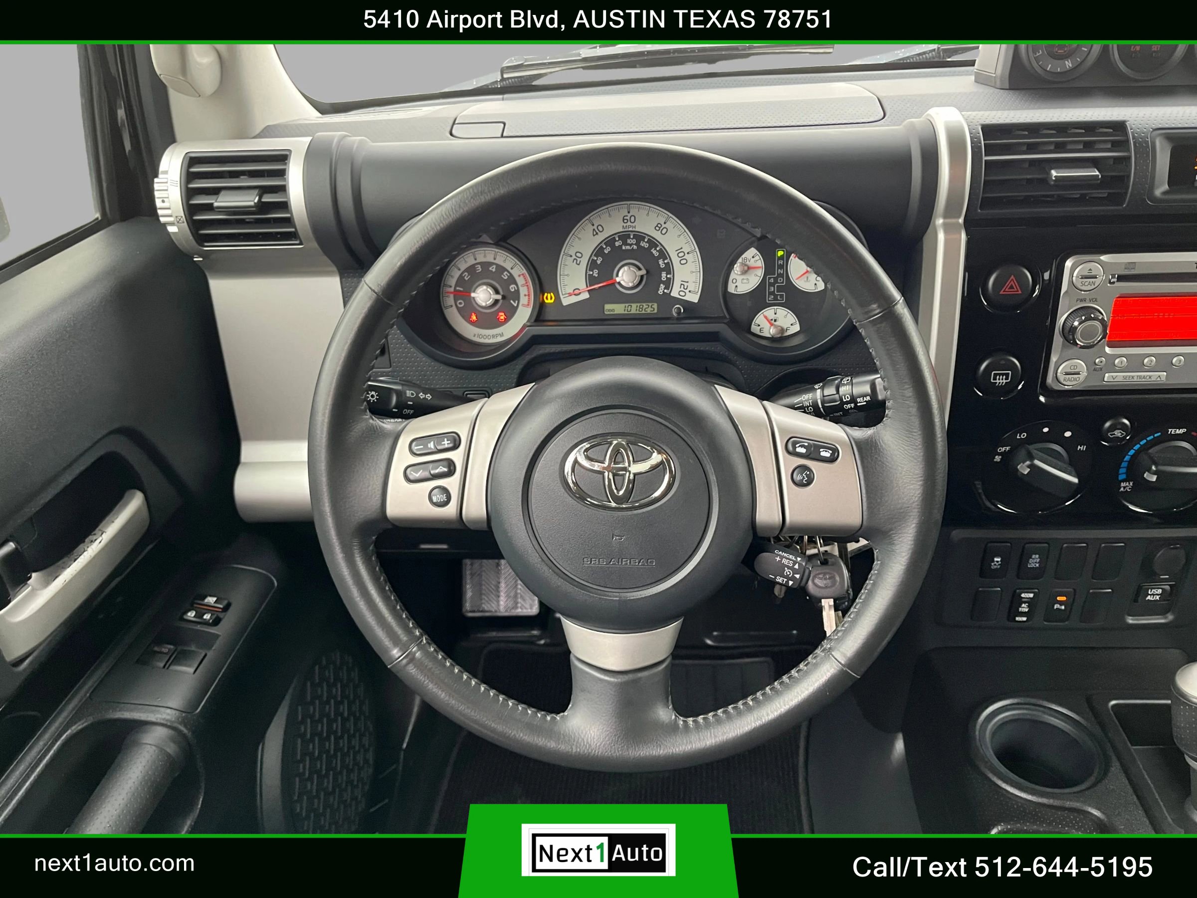 Used 2012 Toyota FJ Cruiser 2WD w/ Upgrade Pkg image 22