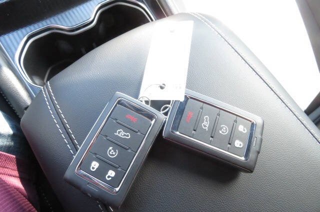 New 2026 Jeep Grand Cherokee Limited w/ Trailer Tow Package AWD/4WD image 31