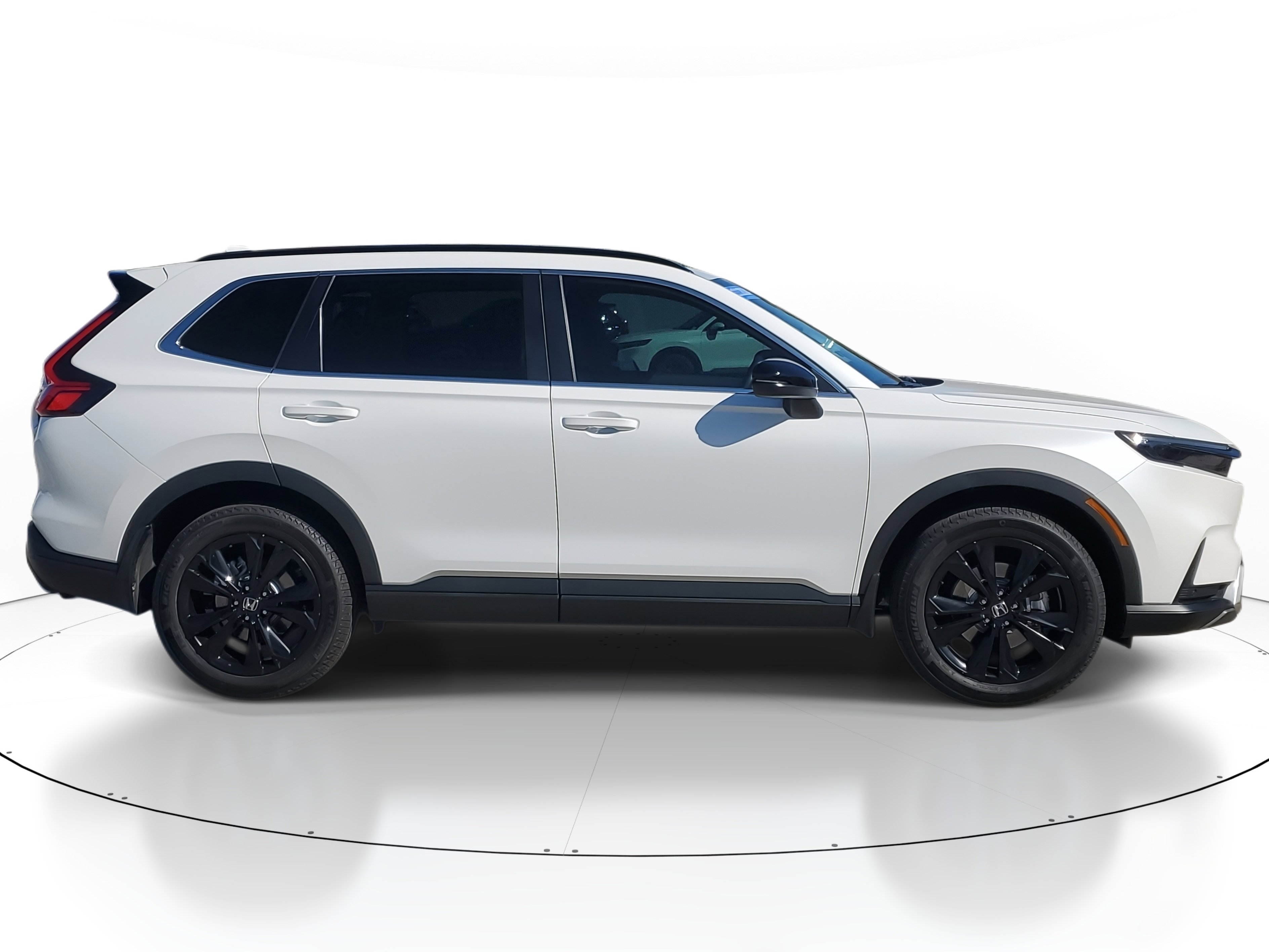 Used 2024 Honda CR-V Sport Touring image 3