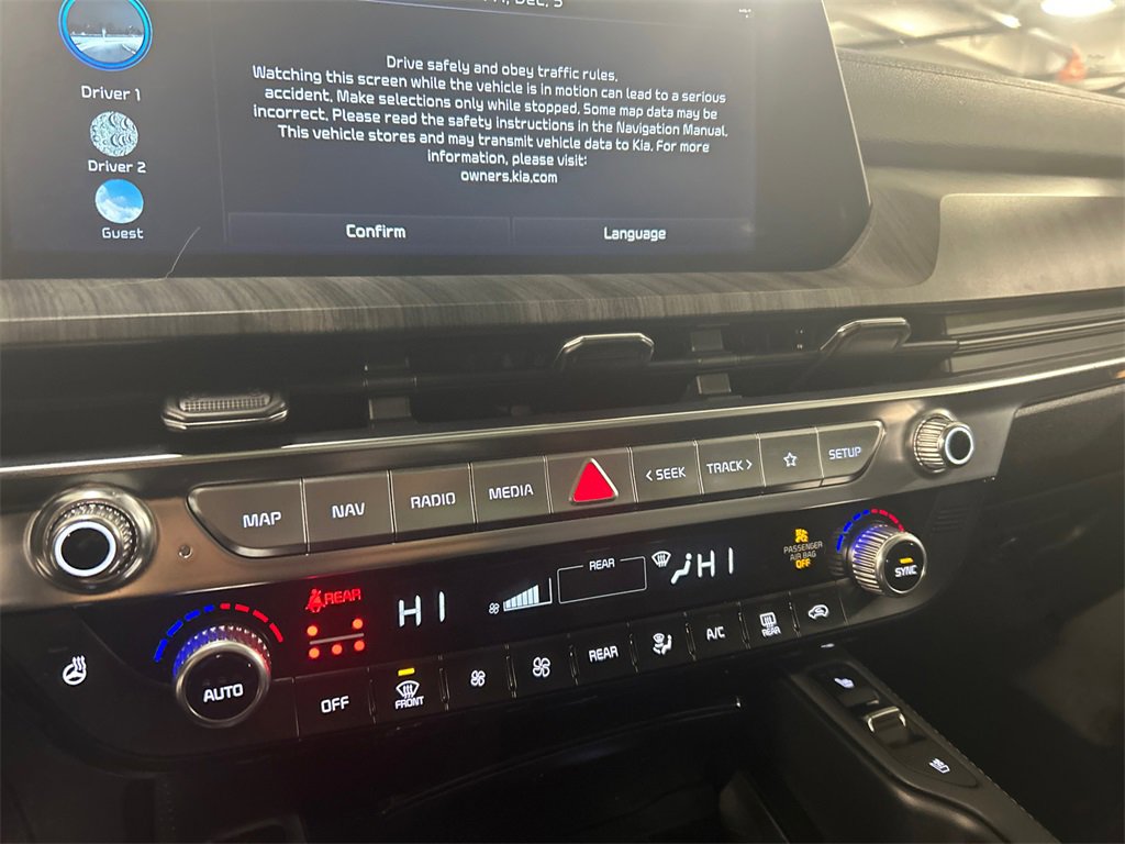 Used 2023 Kia Telluride SX image 18