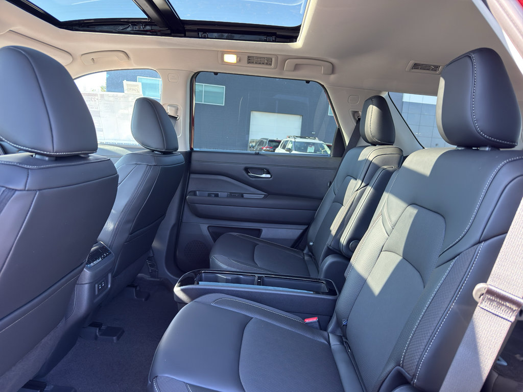 New 2026 Nissan Pathfinder SL AWD/4WD image 33