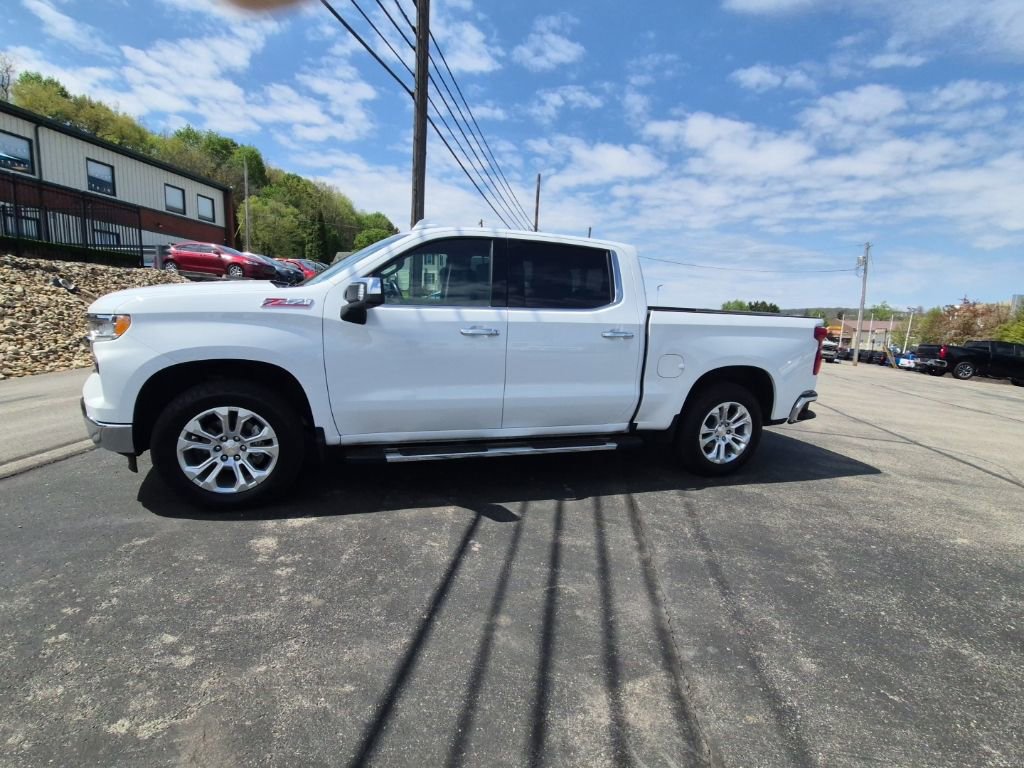 Used 2023 Chevrolet Silverado 1500 LTZ AWD/4WD image 4