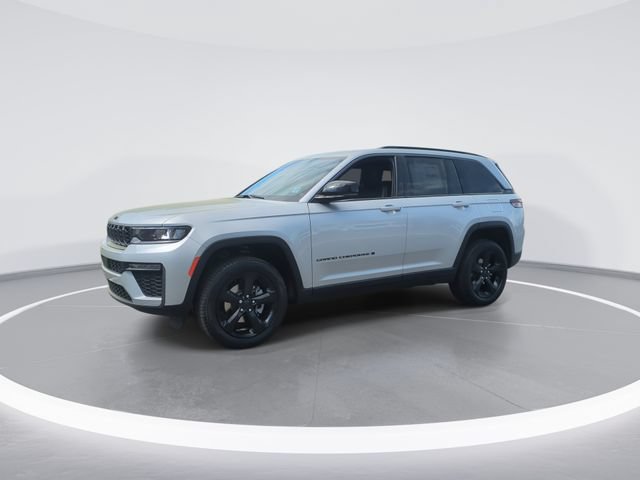 New 2026 Jeep Grand Cherokee Limited w/ Limited Altitude Package AWD/4WD image 4