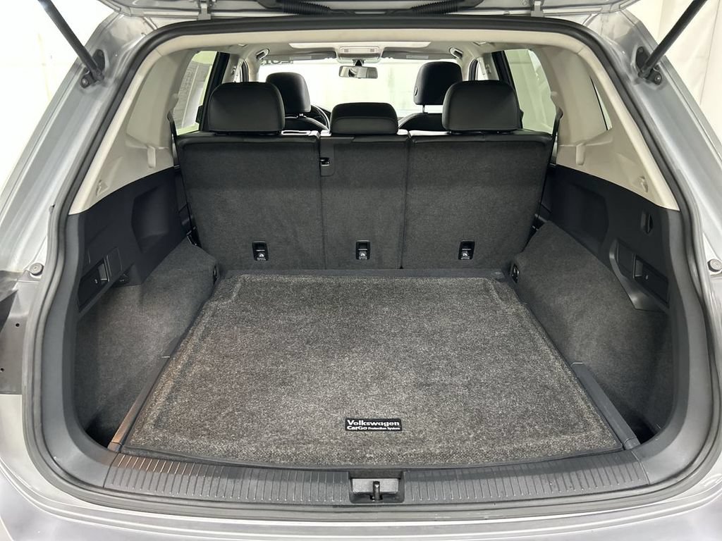 Used 2019 Volkswagen Tiguan SE w/ Panoramic Sunroof Package AWD/4WD image 22