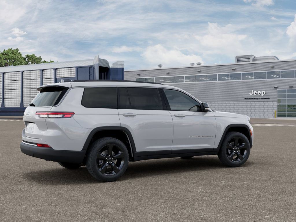 New 2026 Jeep Grand Cherokee L Limited w/ Limited Altitude Package RWD image 4