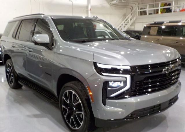 Used 2025 Chevrolet Tahoe RST w/ Comfort Package image 8