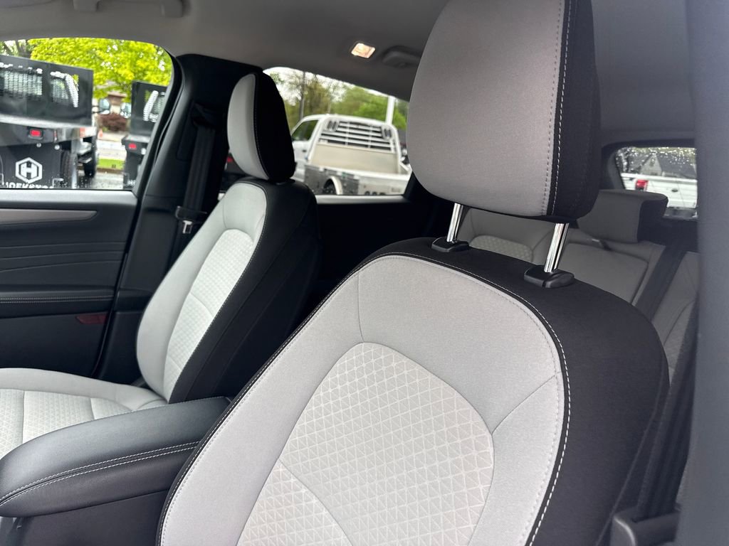 Used 2025 Ford Escape Active FWD image 22
