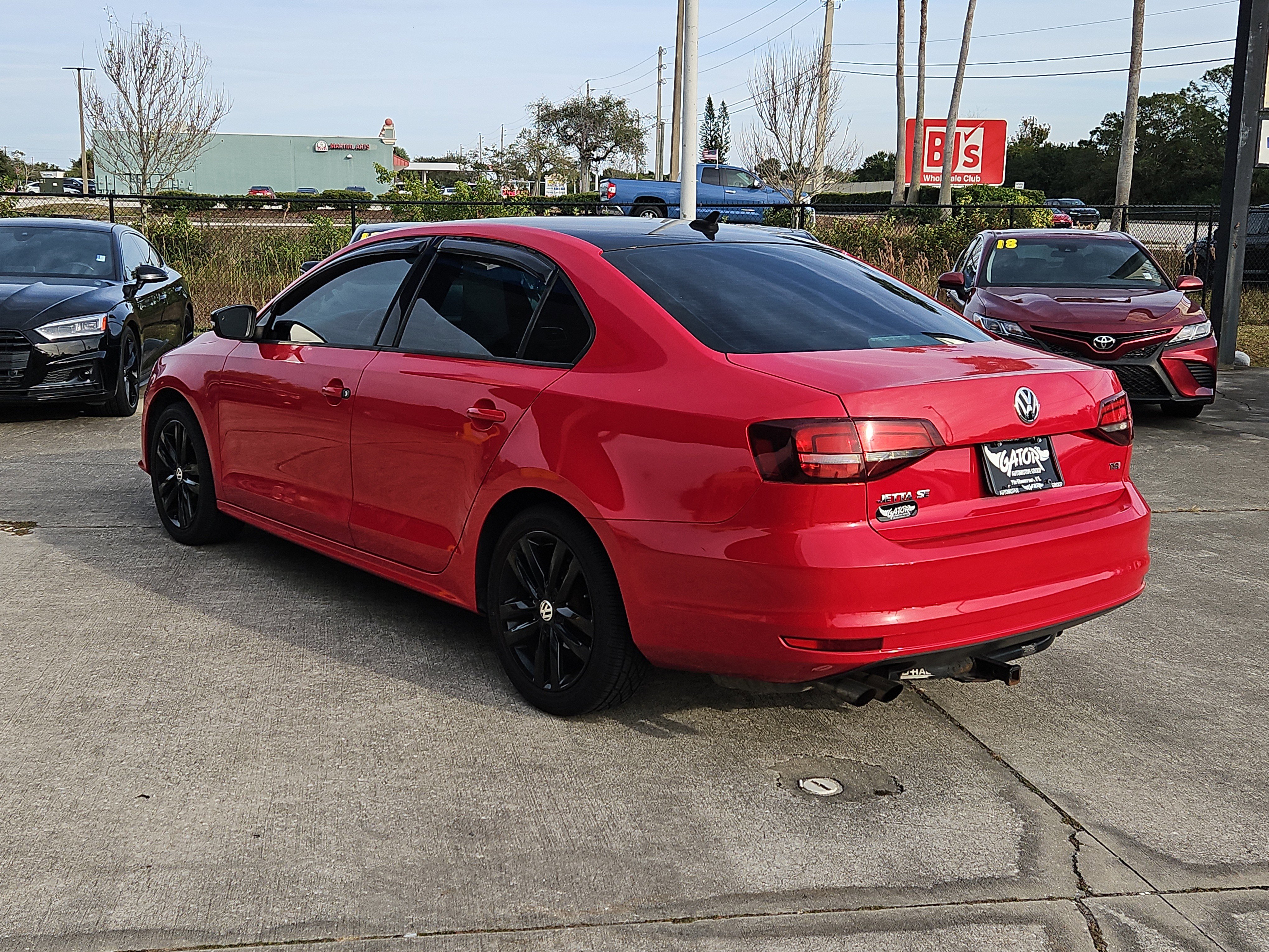 Used 2018 Volkswagen Jetta Sport image 3