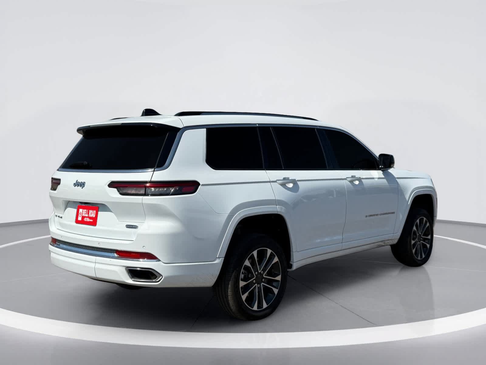 Used 2023 Jeep Grand Cherokee L Overland AWD/4WD image 9