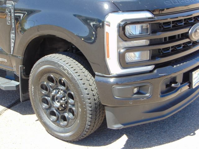 Used 2024 Ford F350 Lariat w/ Lariat Ultimate Package AWD/4WD image 2