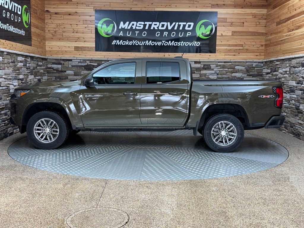 Used 2023 Chevrolet Colorado LT w/ LT Convenience Package II image 6