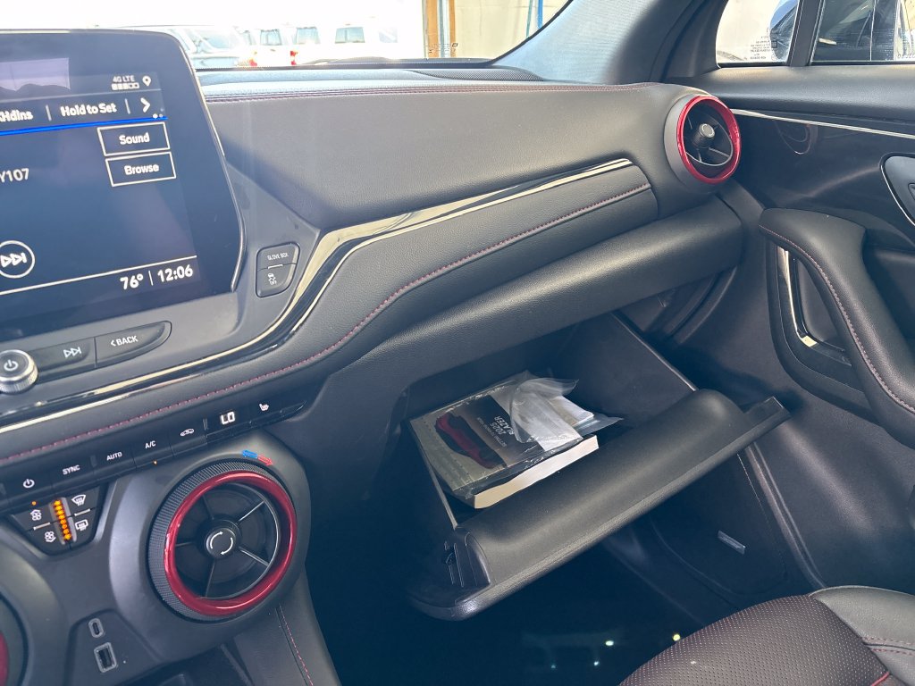 Used 2025 Chevrolet Blazer RS FWD image 42