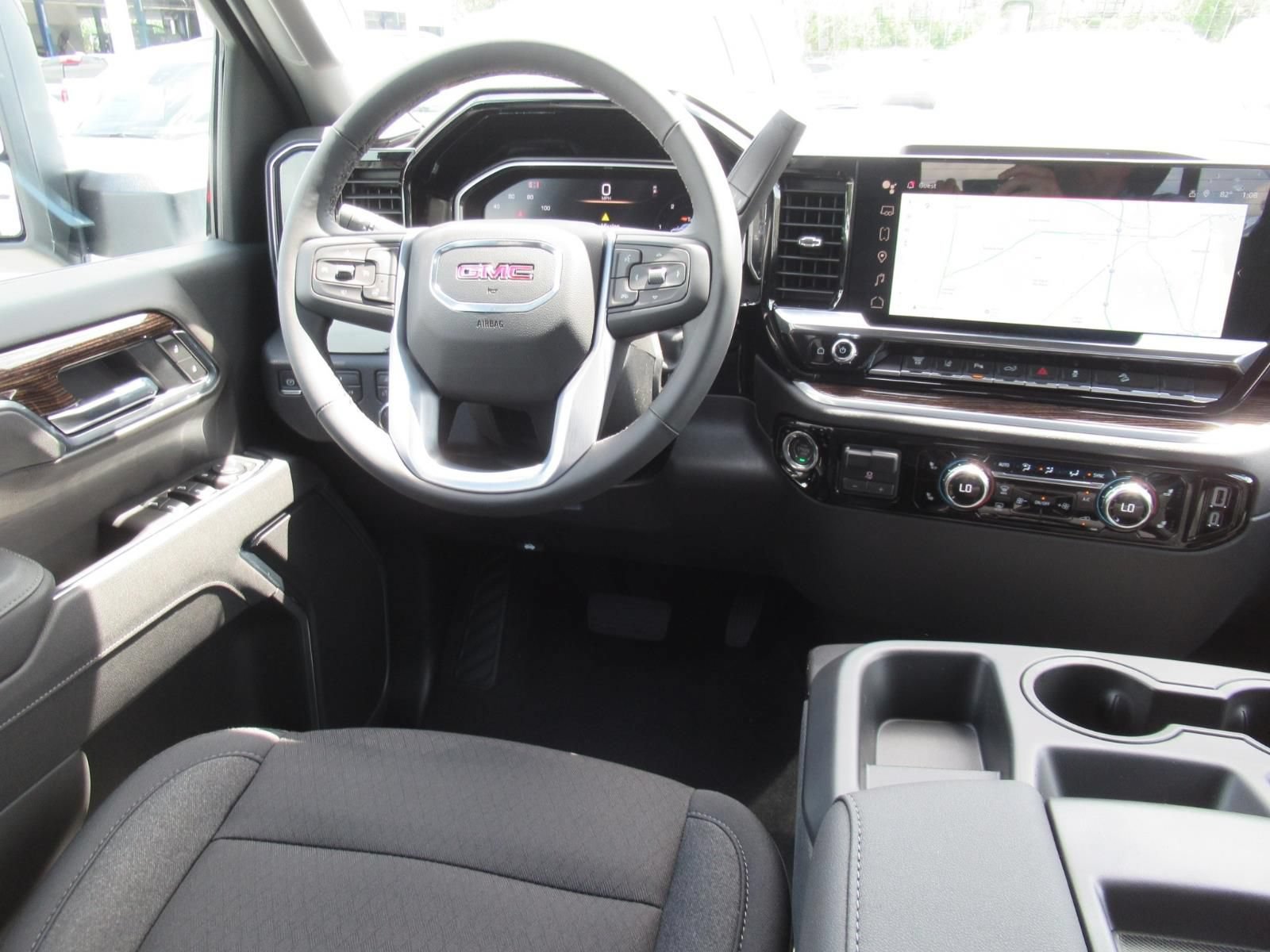 New 2026 GMC Sierra 2500 SLE w/ SLE Value Package; AWD/4WD image 13