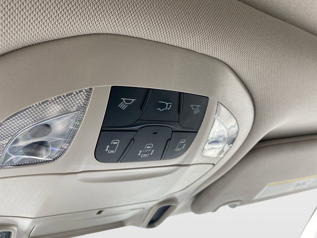 Used 2023 Chrysler Pacifica Limited w/ Trailer Tow Group image 24