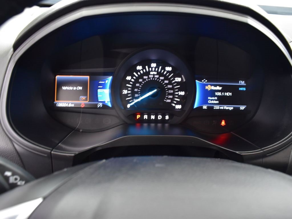 Used 2024 Ford Edge Titanium image 9