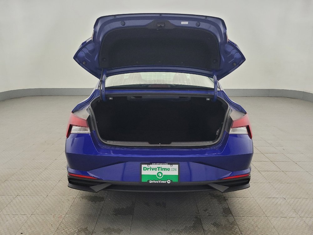 Used 2022 Hyundai Elantra SE image 29