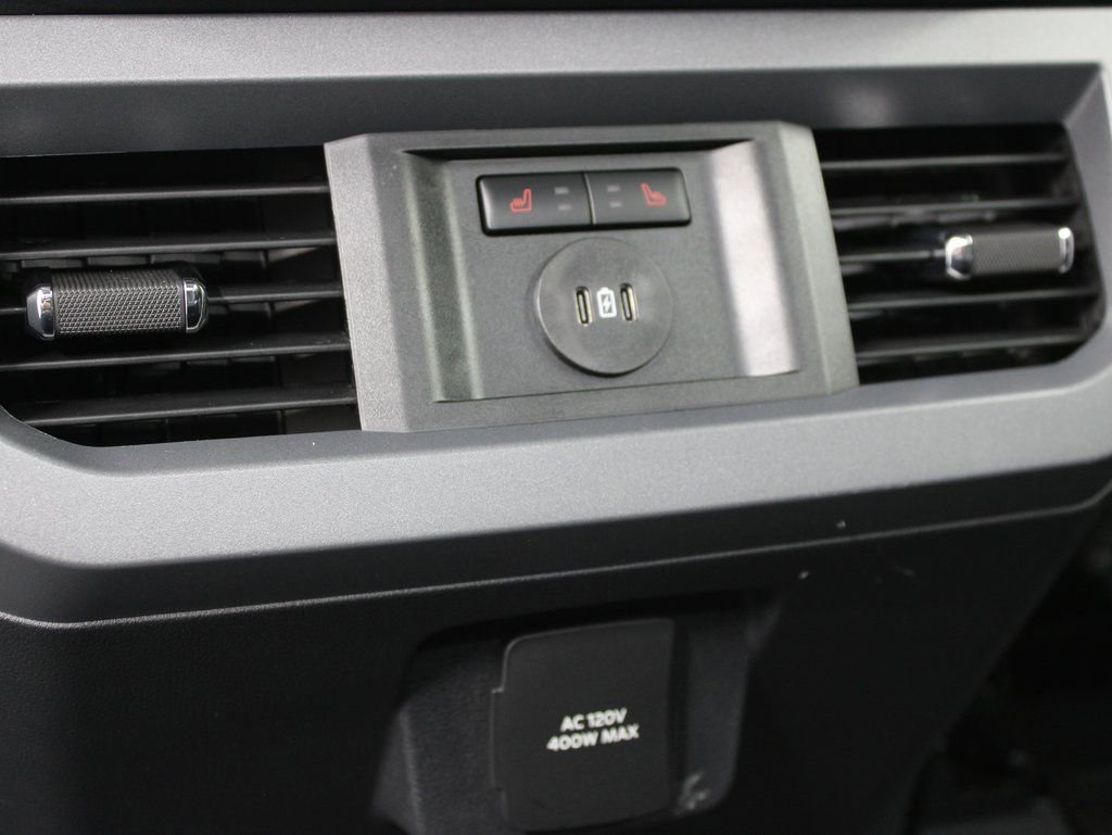 Used 2025 Ford F350 Lariat w/ Black Appearance Package image 11