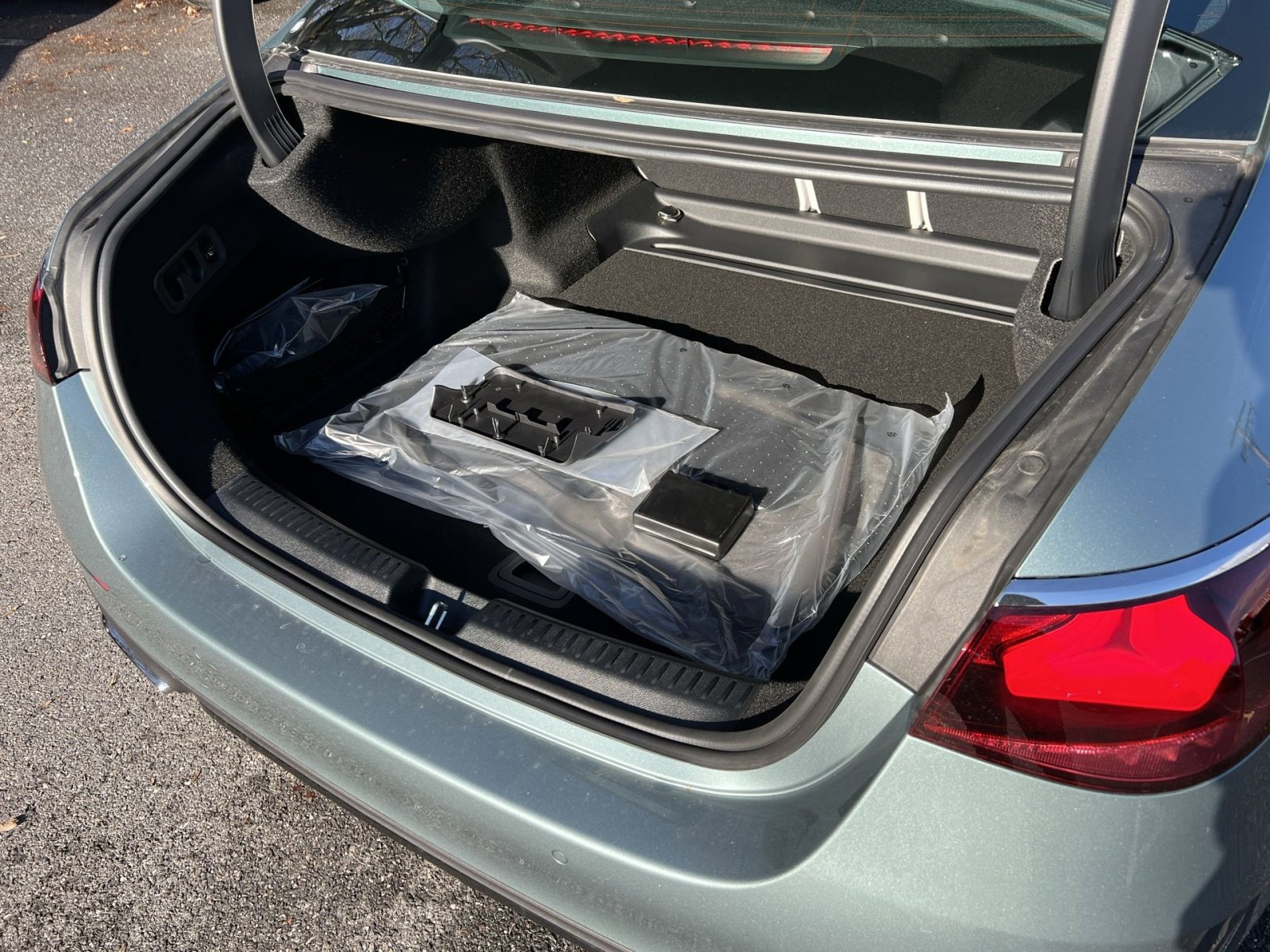 New 2026 Mercedes-Benz E 450 4MATIC Sedan image 24