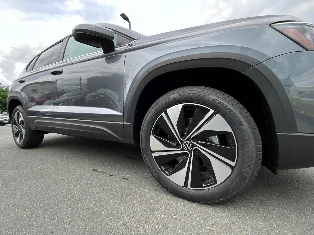 New 2026 Volkswagen Taos SE AWD/4WD image 10