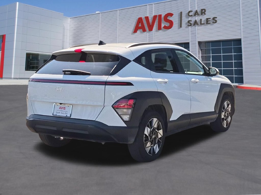 Used 2025 Hyundai Kona SEL FWD image 6
